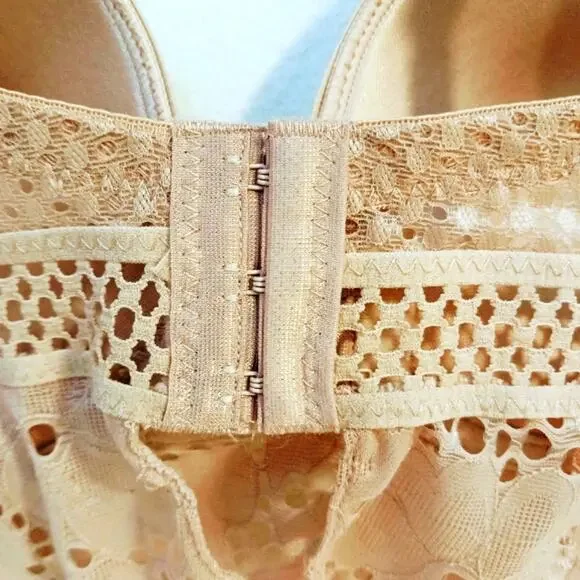 bebe Bustier 38C Lace Fringe Bra CHAMPAGNE DUSK Lace Trim Edge w Sporty Straps - Picture 8 of 13